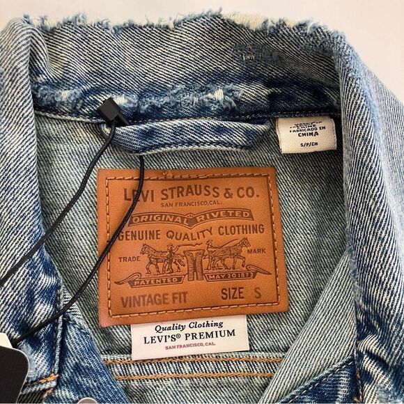 Levi’s Patchwork Trucker Jacket - Picture 12 of 15